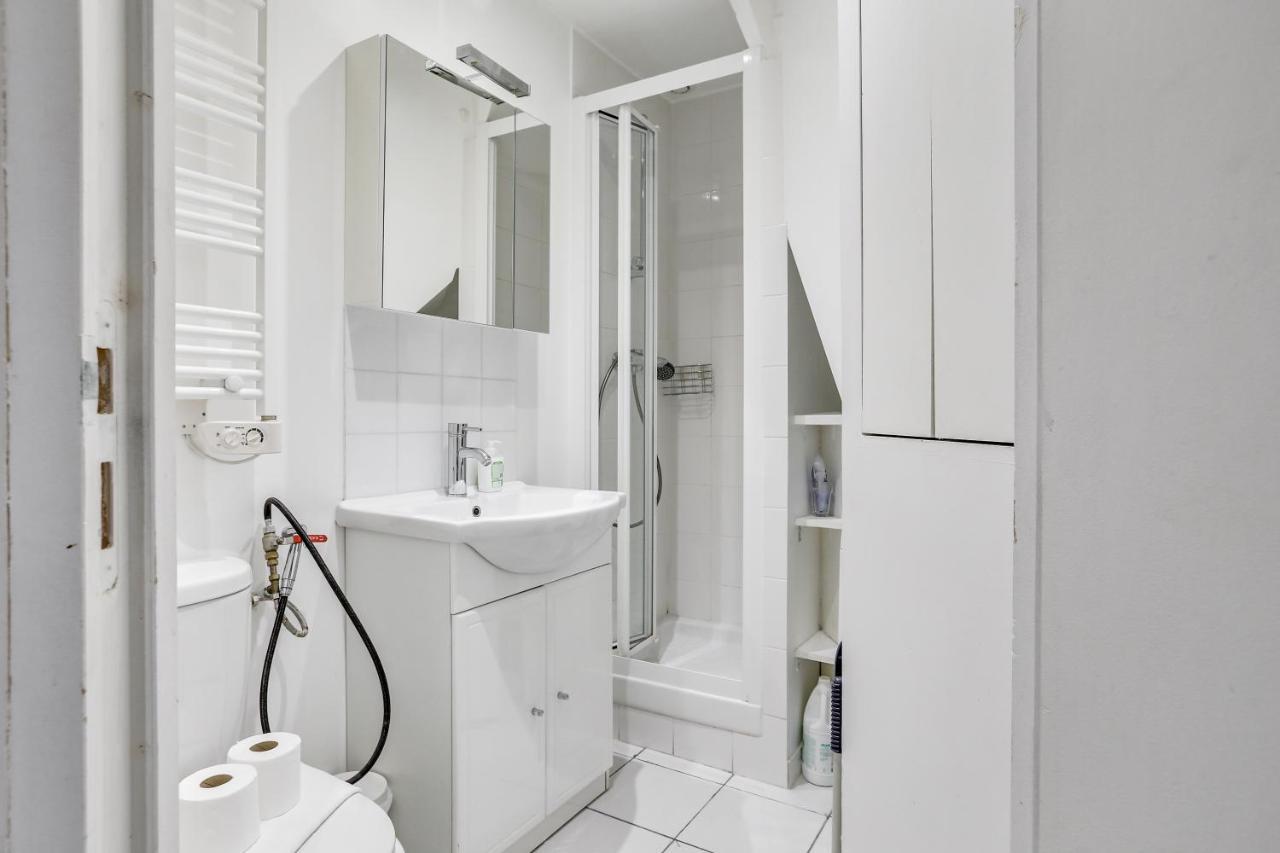 Triplex In Boulevard De Magenta By Guestready Apartment Paris Exterior photo